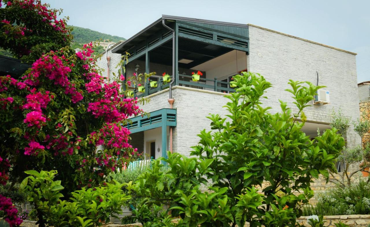 Vila Rina At Aquamarine Residence Vlorë 外观 照片