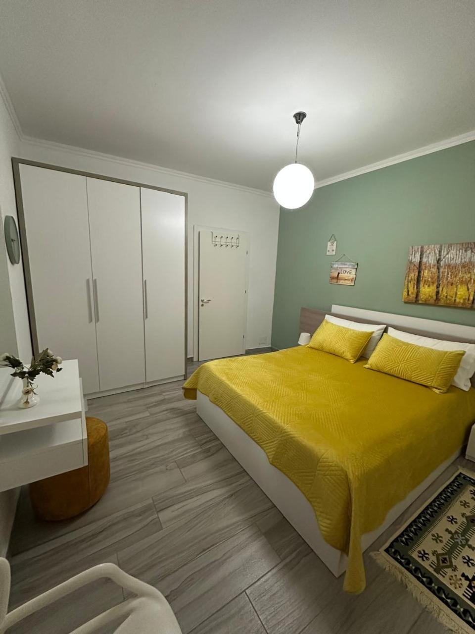 Vila Rina At Aquamarine Residence Vlorë 外观 照片