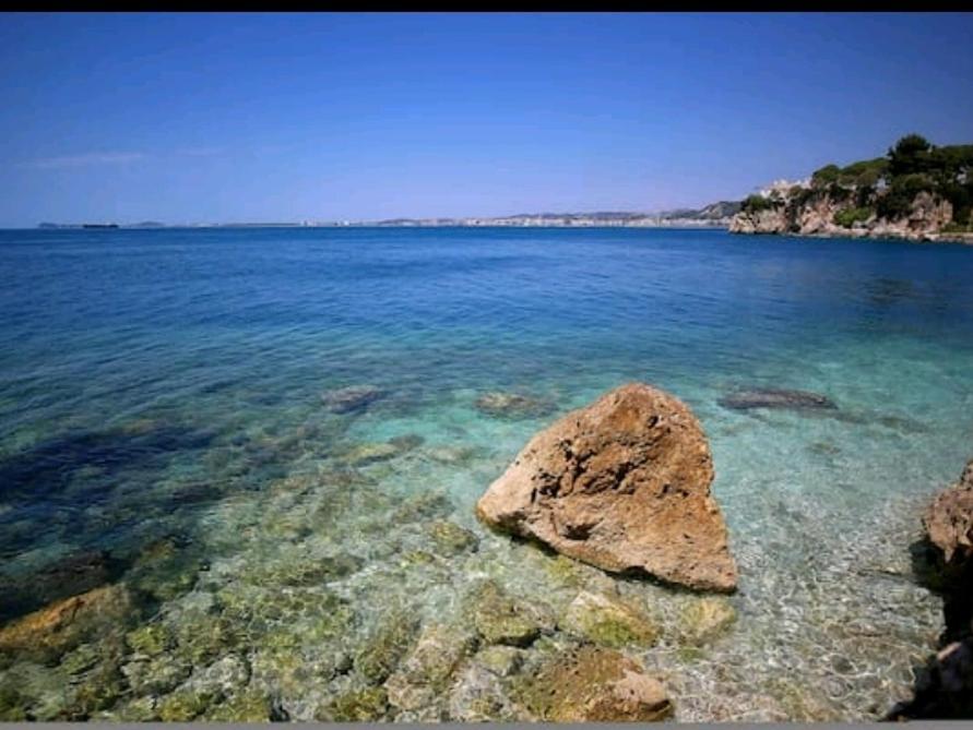 Vila Rina At Aquamarine Residence Vlorë 外观 照片